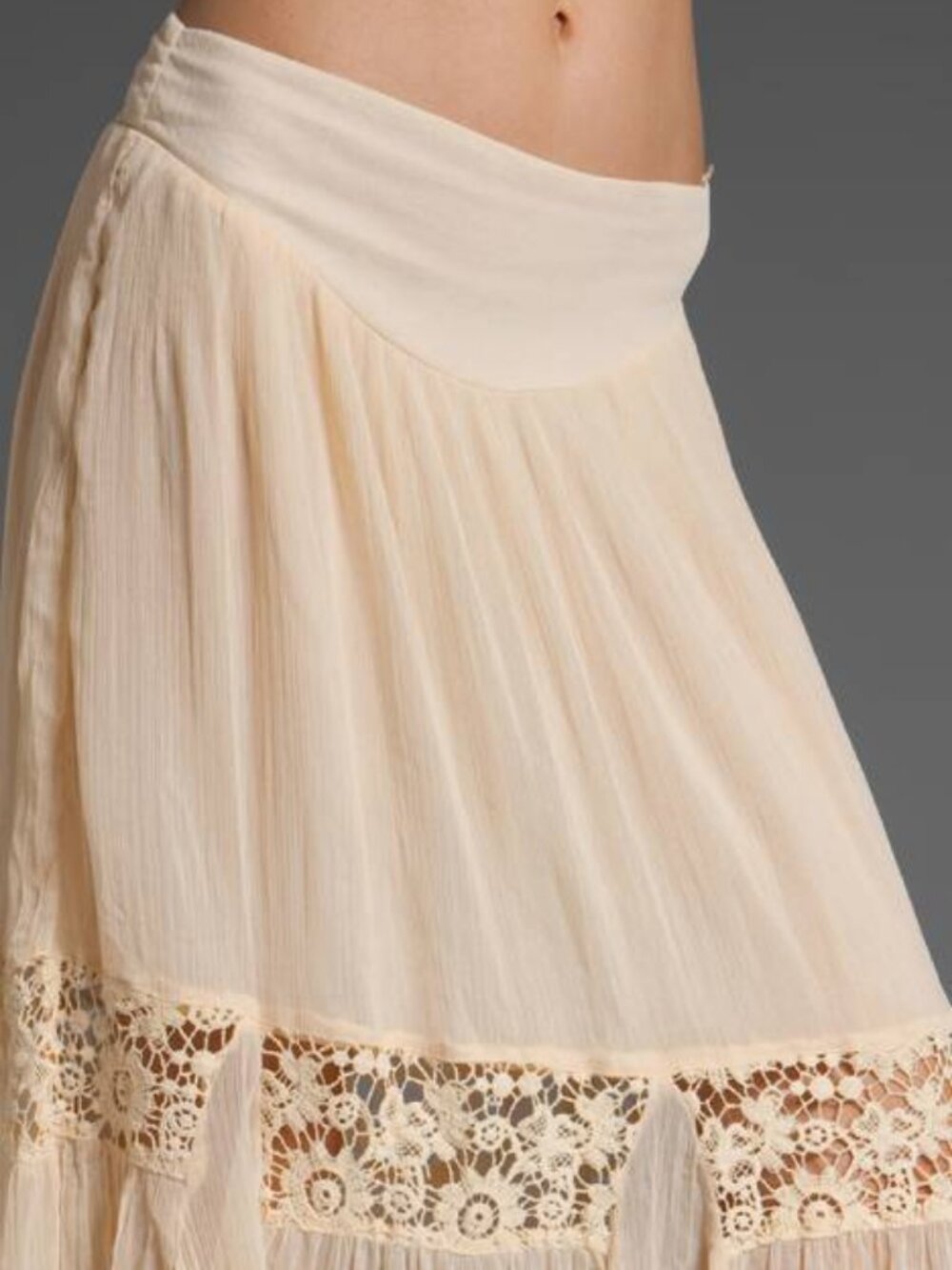 Free People Lace Therapy Midi Skirt Antique Ivory Crochet Lace Tiers NWT - Picture 4 of 9
